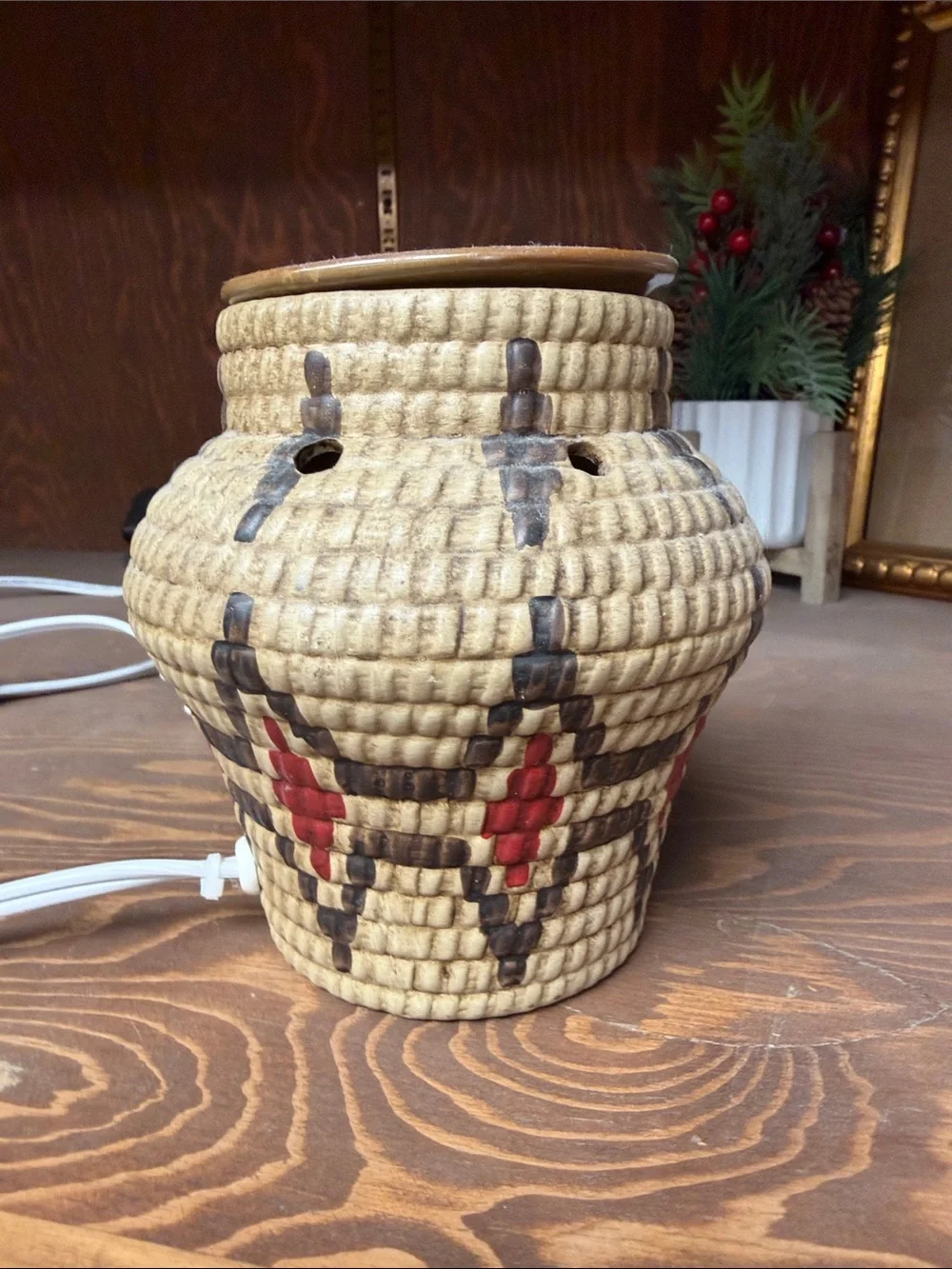 Woven Electric Fragrance Warmer in Natural and Red